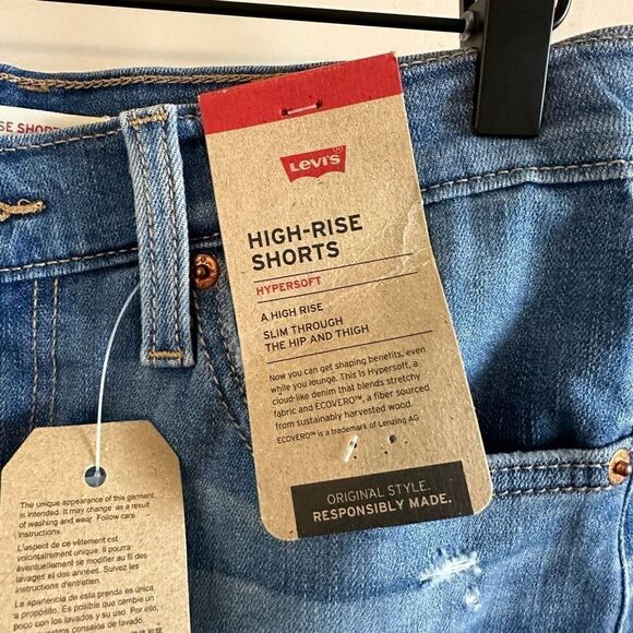 NWT Levi’s High Rise Shorts - Picture 7 of 11